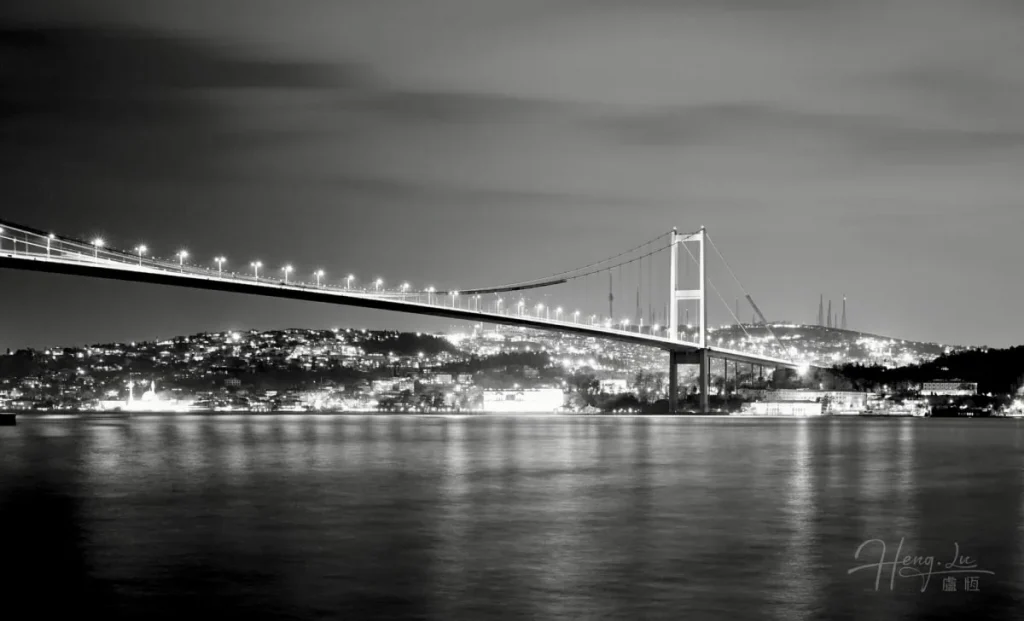 A-bridge-in-Istanbul
