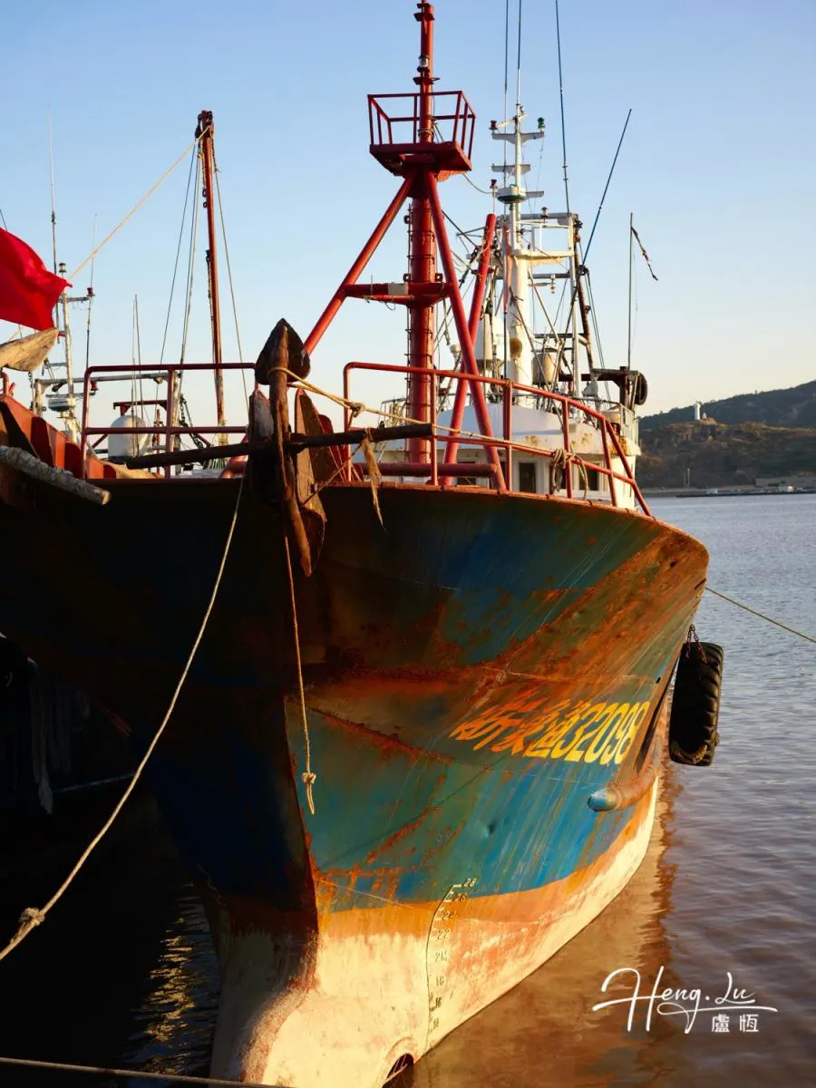 A-rusty-fishing-boat-moored-at-a-dock