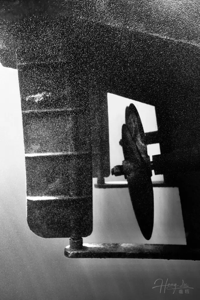 propeller-beneath-the-surface