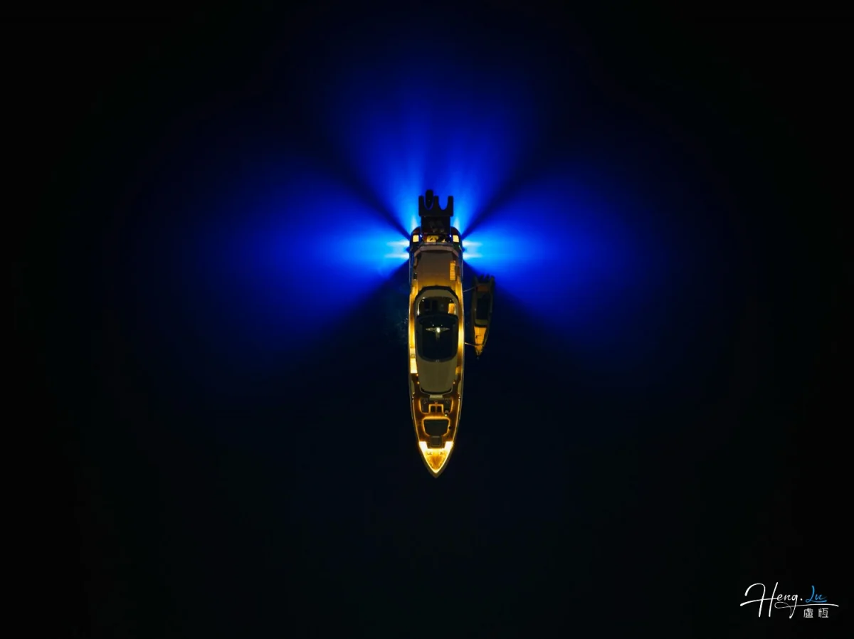Top-view-boat-with-blue-lights