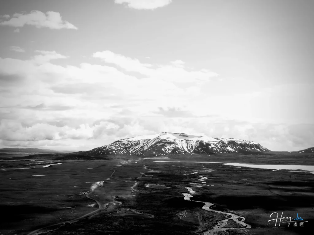 black-and-white-mountain-landscape-with-river-valley