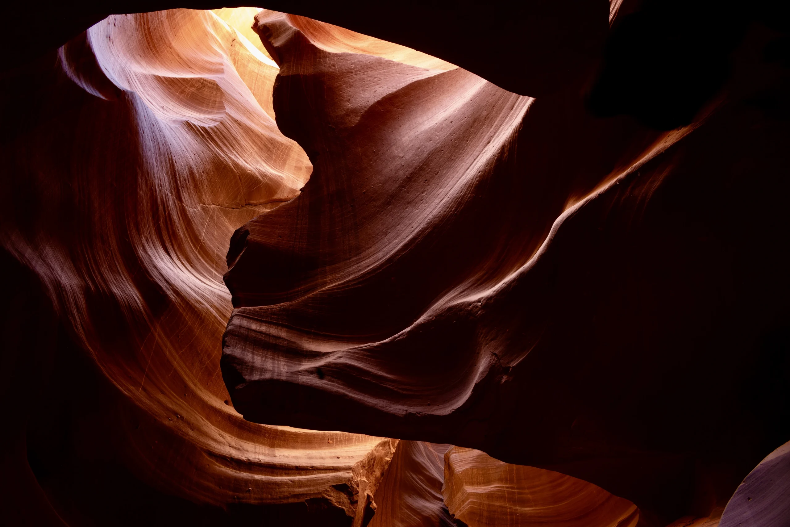 sandstone-canyon-with-soft-light-beams